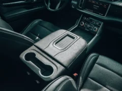 Rent GMC Yukon Interior