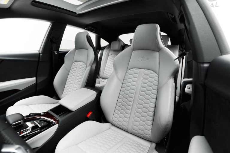 AUDI S5 Front Seats