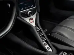 mclaren 720s rent dubai