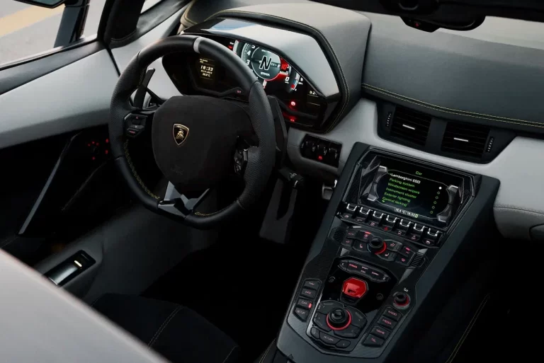 Lamborghini Aventador SV Interior