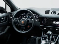 Porsche Cayenne Turbo GT Dashboard