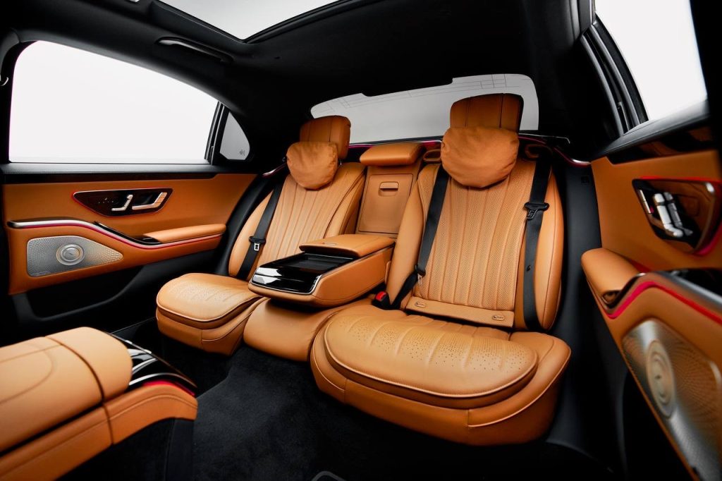 Mercedes-Benz S500 Back Seats