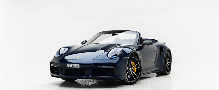 Rent Porsche 911 Spyder in Dubai