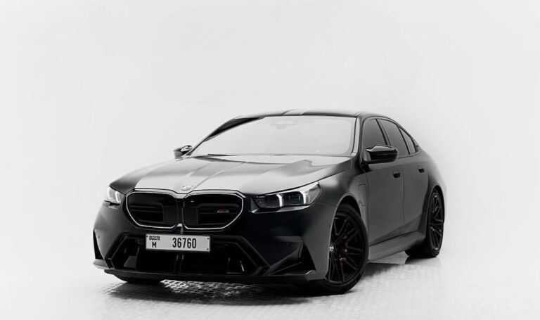 Rent BMW M5 G90 Dubai