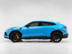 Lamborghini Urus S side