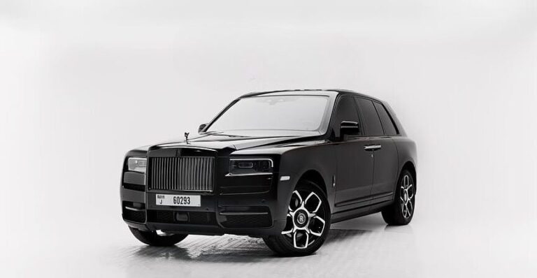 rent Rolls Royce Cullinan in Dubai
