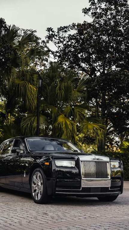 luxury car rental dubai