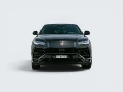 Lamborghini urus black front