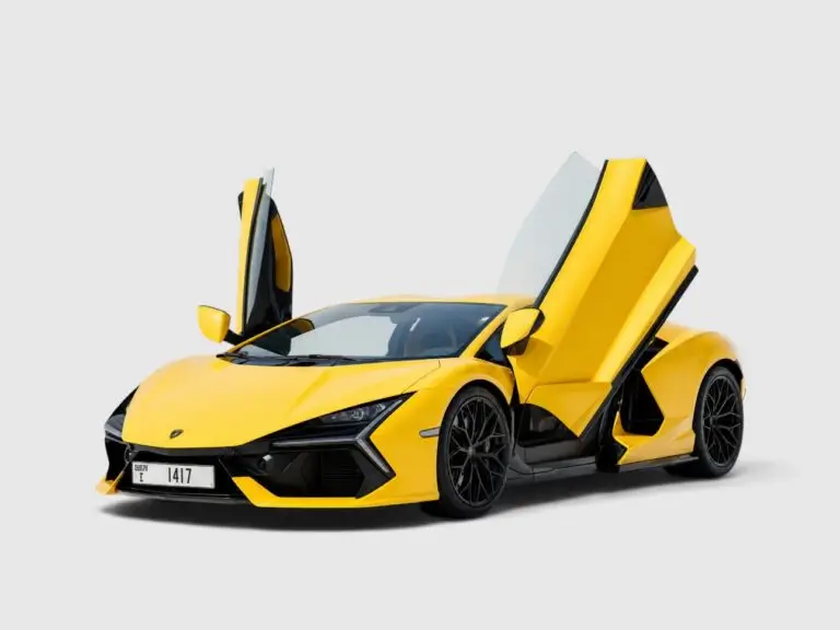 Lamborghini Revuelto Yellow