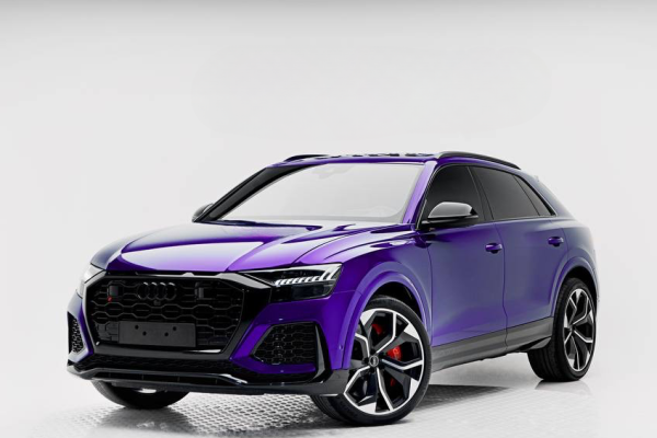 Rent Audi RSQ8 in Dubai