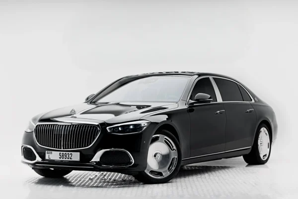 Rent Mercedes Maybach S580 in Dubai