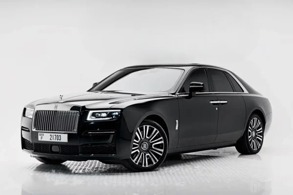 Rent Rolls Royce Ghost Dubai